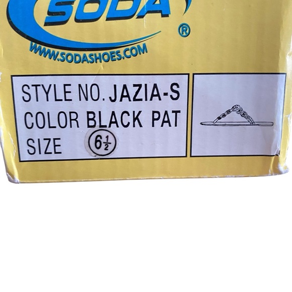 Soda Women’s Black Crystal Embellished Sandals Size 6.5 - Picture 7 of 7